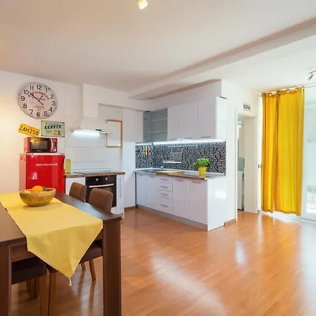 Apartment Da Sandro 2 Pula